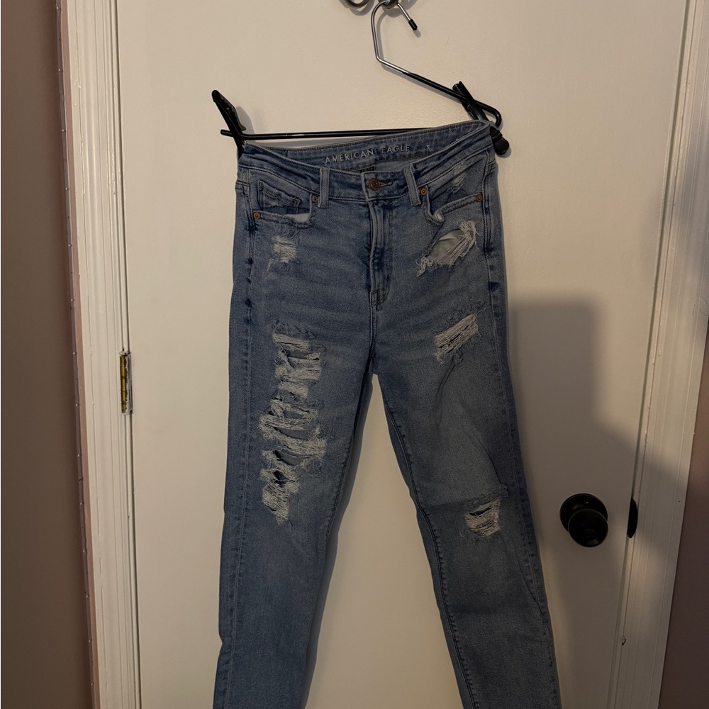 American Eagle Outfitters Light Blue Distressed Jeans